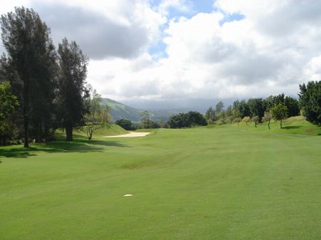 �r�b�O�A�C�����h�J���g���[�N���u 2004�N