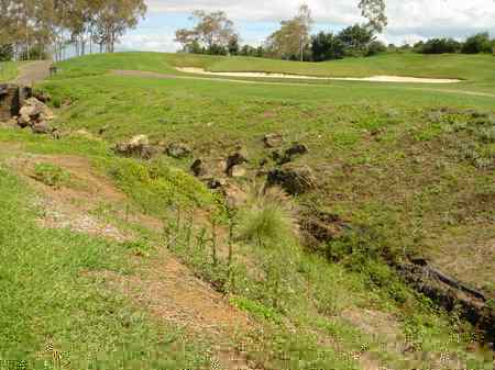 �r�b�O�A�C�����h�J���g���[�N���u 2004�N