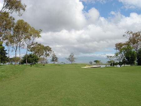 �r�b�O�A�C�����h�J���g���[�N���u 2004�N