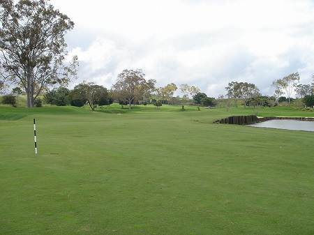 �r�b�O�A�C�����h�J���g���[�N���u 2004�N