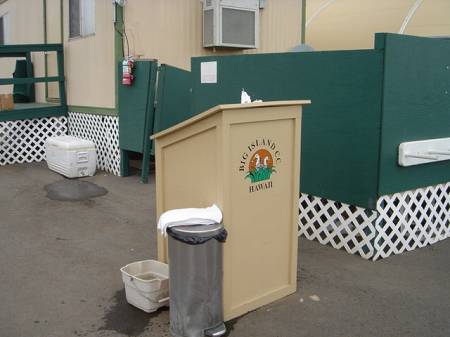 �r�b�O�A�C�����h�J���g���[�N���u 2004�N