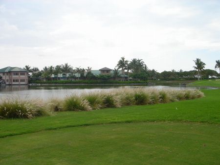 ���C�R���A�r�[�`2004