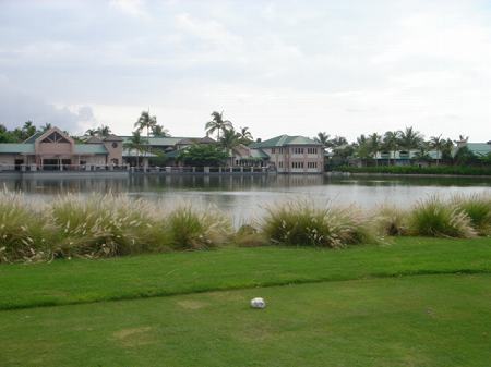 ���C�R���A�r�[�`2004