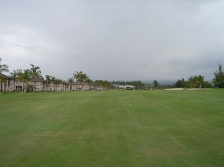 ���C�R���A�r�[�`2004