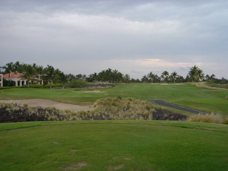 ���C�R���A�r�[�`2004